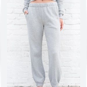 - brandy melville rosa sweatpants